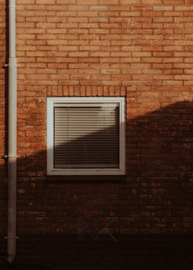 Verdunkeltes Fenster Niederlande
