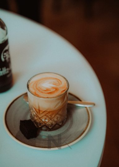handzubereiteter Cappuccino